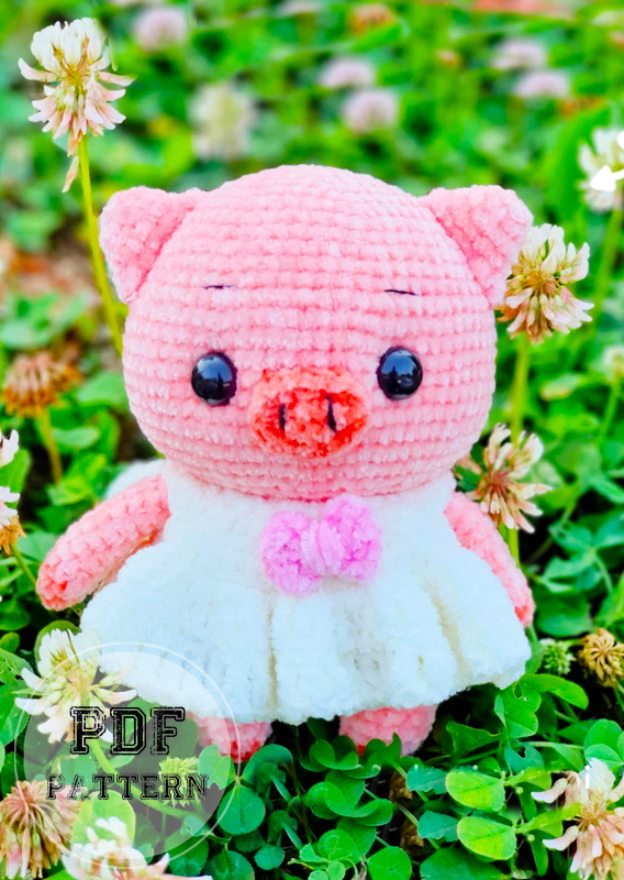 Cute Crochet Pig With Dress Amigurumi PDF Pattern (2)