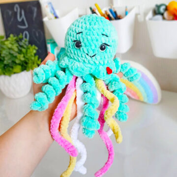 Plush Rainbow Crochet Octopus Amigurumi PDF Pattern (2)