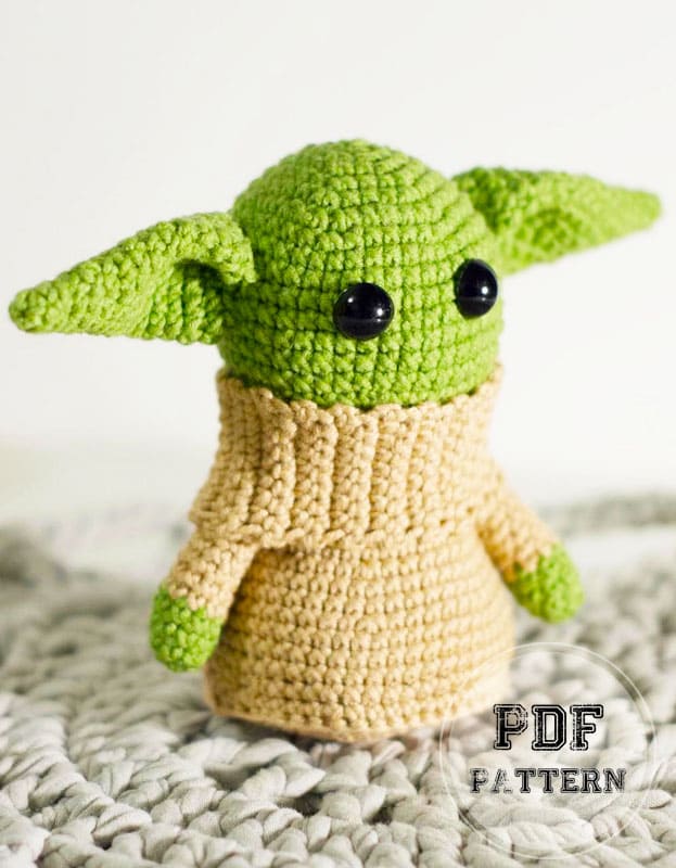 Crochet Big Baby Yoda Amigurumi PDF Pattern (2)