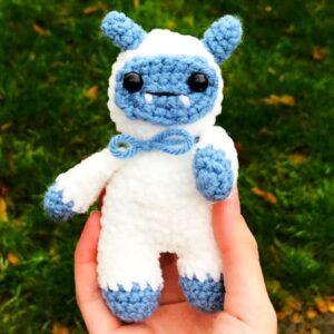 Crochet Easy Yeti PDF Amigurumi Pattern (1)