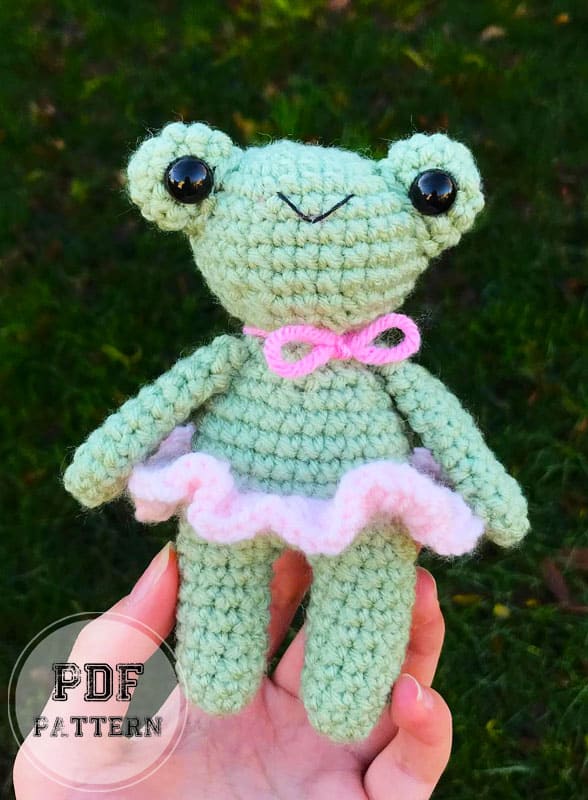Crochet Frog for Beginners PDF Amigurumi Pattern (2)
