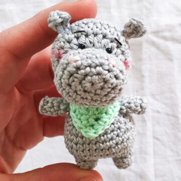 Hippo Crochet Keychain PDF Amigurumi Pattern (1)