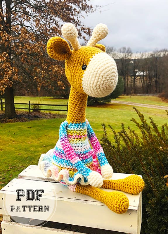 Amigurumi Giraffe in Dress Crochet PDF Pattern (2)