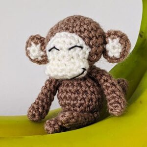 Begginer Little Crochet Monkey Amigurumi PDF Pattern (1)