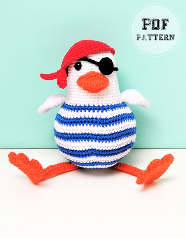 Crochet Pirate Bird Toy Free Amigurumi Pattern (1)