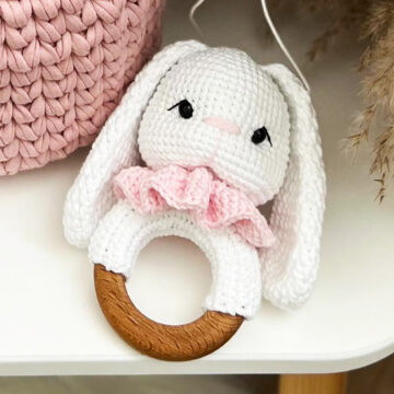 Crochet White Rattle Bunny Free PDF Amigurumi Pattern (2)