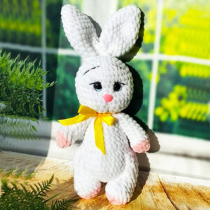 Velvet White Crochet Bunny Free PDF Amigurumi Pattern (1)