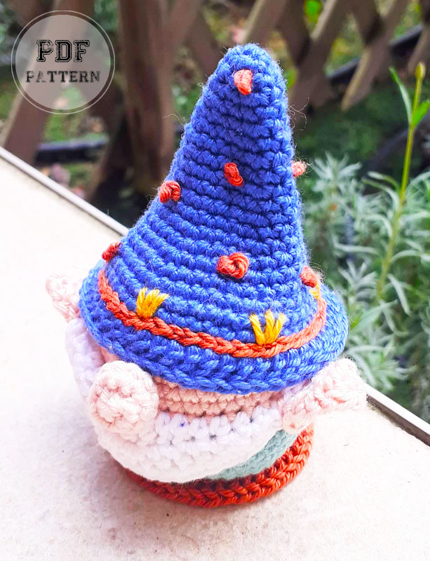 Amigurumi Garden Gnome Crochet Christmas Free Pattern (2)