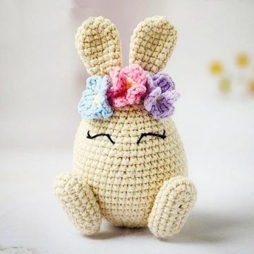 Crochet Easter Bunny Free PDF Pattern (1)