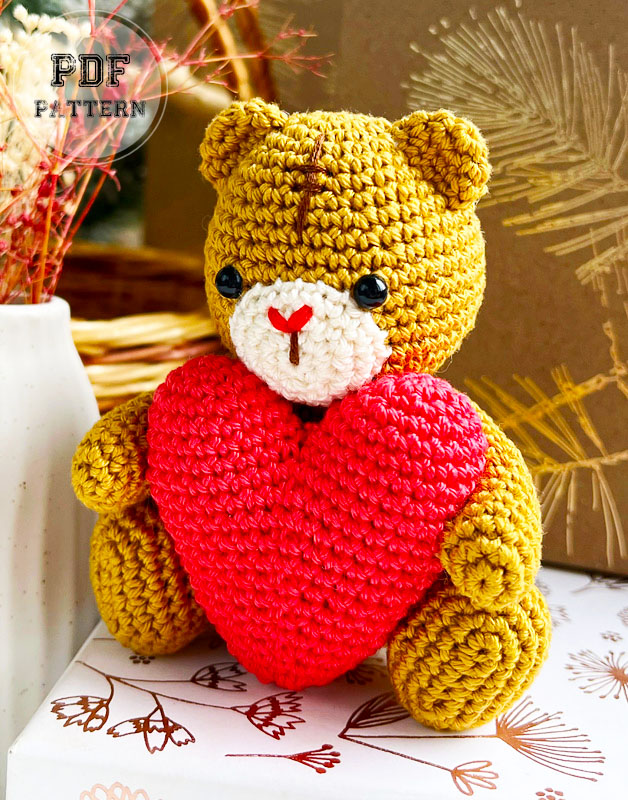 Valentine's Crochet Bear PDF Amigurumi Pattern (2)