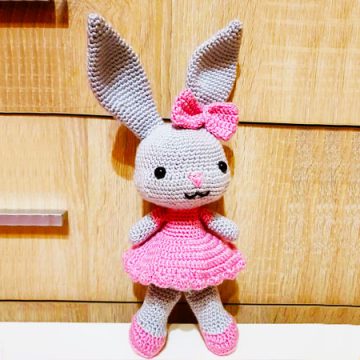 Cute Bunny Crochet Doll Free Amigurumi Pattern (1)