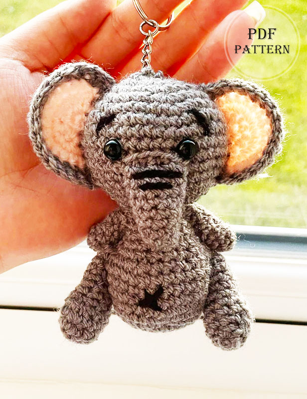Elephant Keychain Joseph Free PDF Pattern (1)