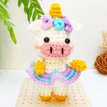 Little Unicorn with Skirt Free Crochet Amigurumi Pattern (2)