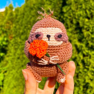 Sloth Little Keychain Crochet Amigurumi Pattern (1)