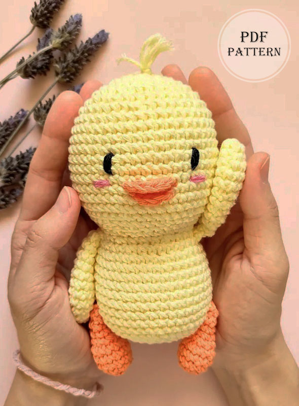 Yellow Duck Greacey Free Amigurumi PDF Pattern (2)
