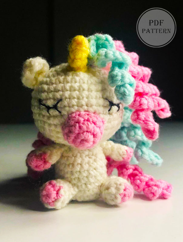 Crochet Finger Unicorn Free Amigurumi Pattern (2)