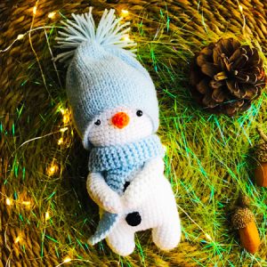 Crochet Snowman Doll with Scarf and Hat Free Pattern (1)