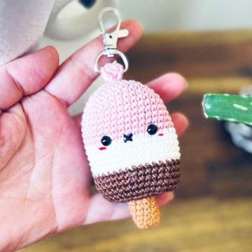 Crochet Ice Cream Keychain PDF Pattern (2)