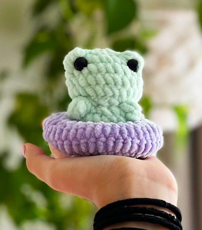 Crochet Frog Martny with Swim Ring PDF Pattern (2)