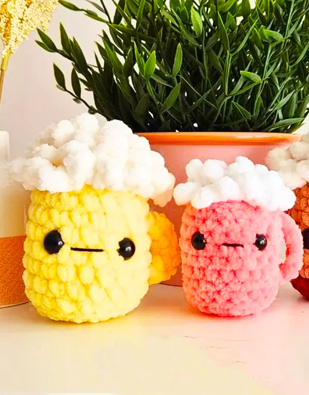 Crochet Plush Bear Mug Free PDF Pattern (2)