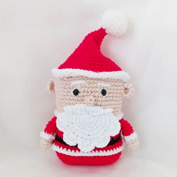 Mini Crochet Santa Claus Doll PDF Free Pattern (1)
