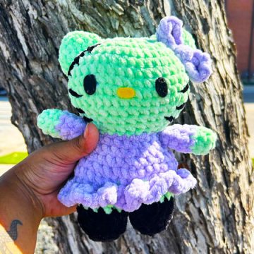 Zombie Hello Kitty For Halloween Free PDF Pattern (1)
