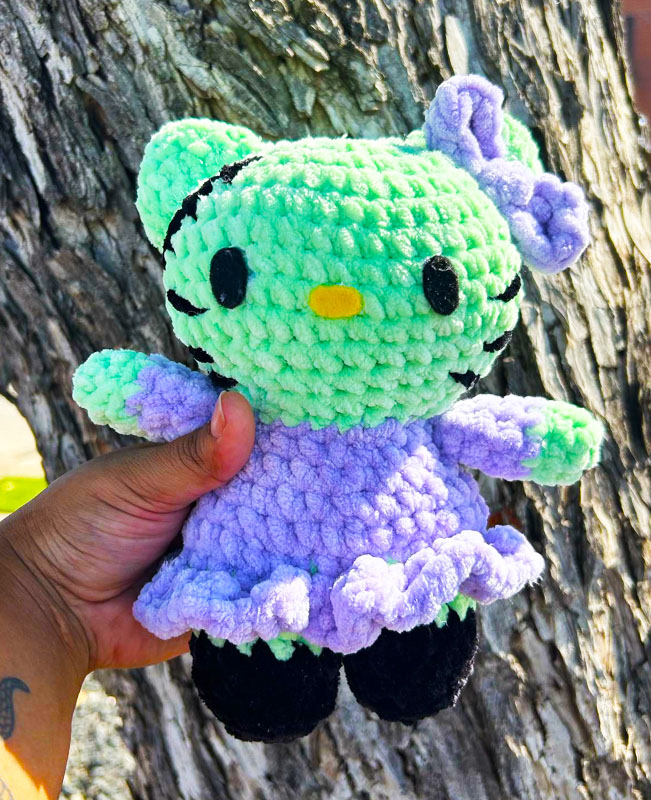 Zombie Hello Kitty For Halloween Free PDF Pattern (2)