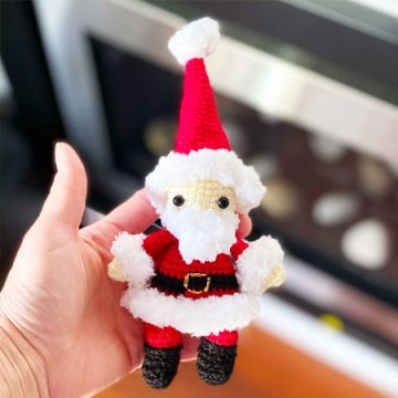 Little Santa Claus Crochet Keychain PDF Pattern (1)