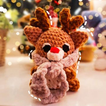 Christmas Deer Stolly Amigurumi Toy Pattern (1)