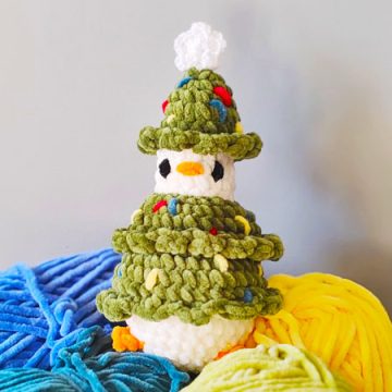 Ducky Tree Crochet Christmas Ornament Free Pattern (1)