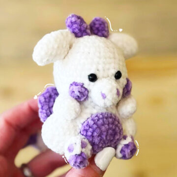Baby Plush Keychain Dragon Amigurumi Pattern (1)