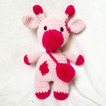 Plush Pink Giraffe with Bag Amigurumi Pattern (1)