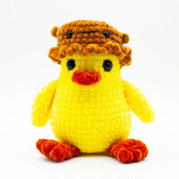 Crochet Chubby Duck with Bear Hat Step by Step (1)