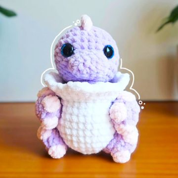 Dinosaur in Egg Crochet Keychain PDF Pattern (1)