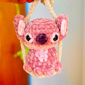 Pink Stitch Amigurumi Keychain Pattern (1)